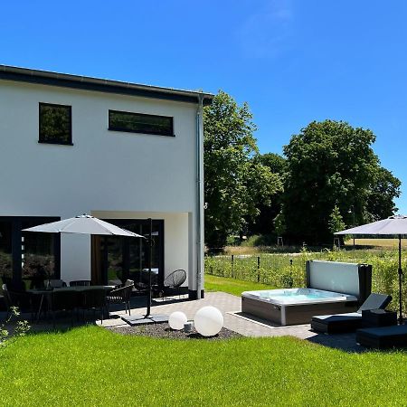 Luxus-Ferienhaus Casa Luna Goehren-Lebbin Luaran gambar